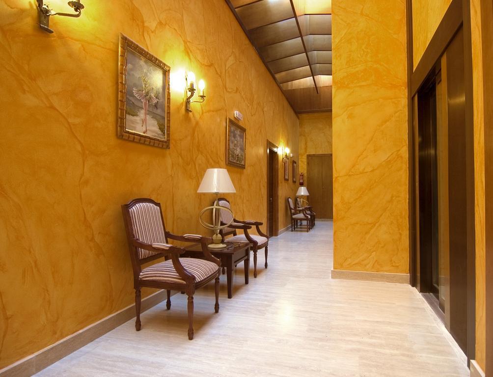 塞诺里奥奥米洛斯酒店 奥尔米略德萨萨蒙 外观 照片